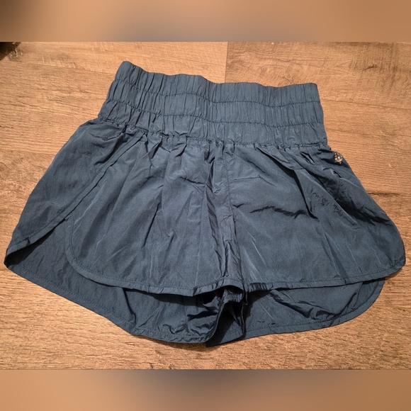 Free People Women’s Teal Shorts High Rise Active Wear Casual Small - Picture 2 of 9
